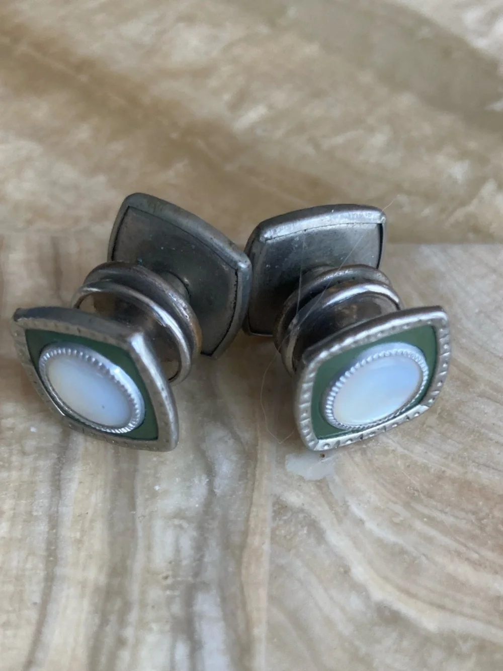 Vintage Baer & Wilde Reversible Snap-Link Cufflinks – Mother of Pearl & Green